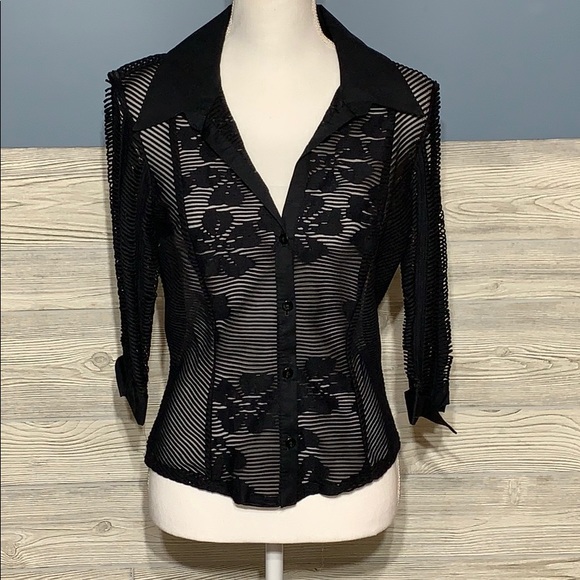 Casadei Tops - Vintage Casadei brand 3/4 sleeve shirt